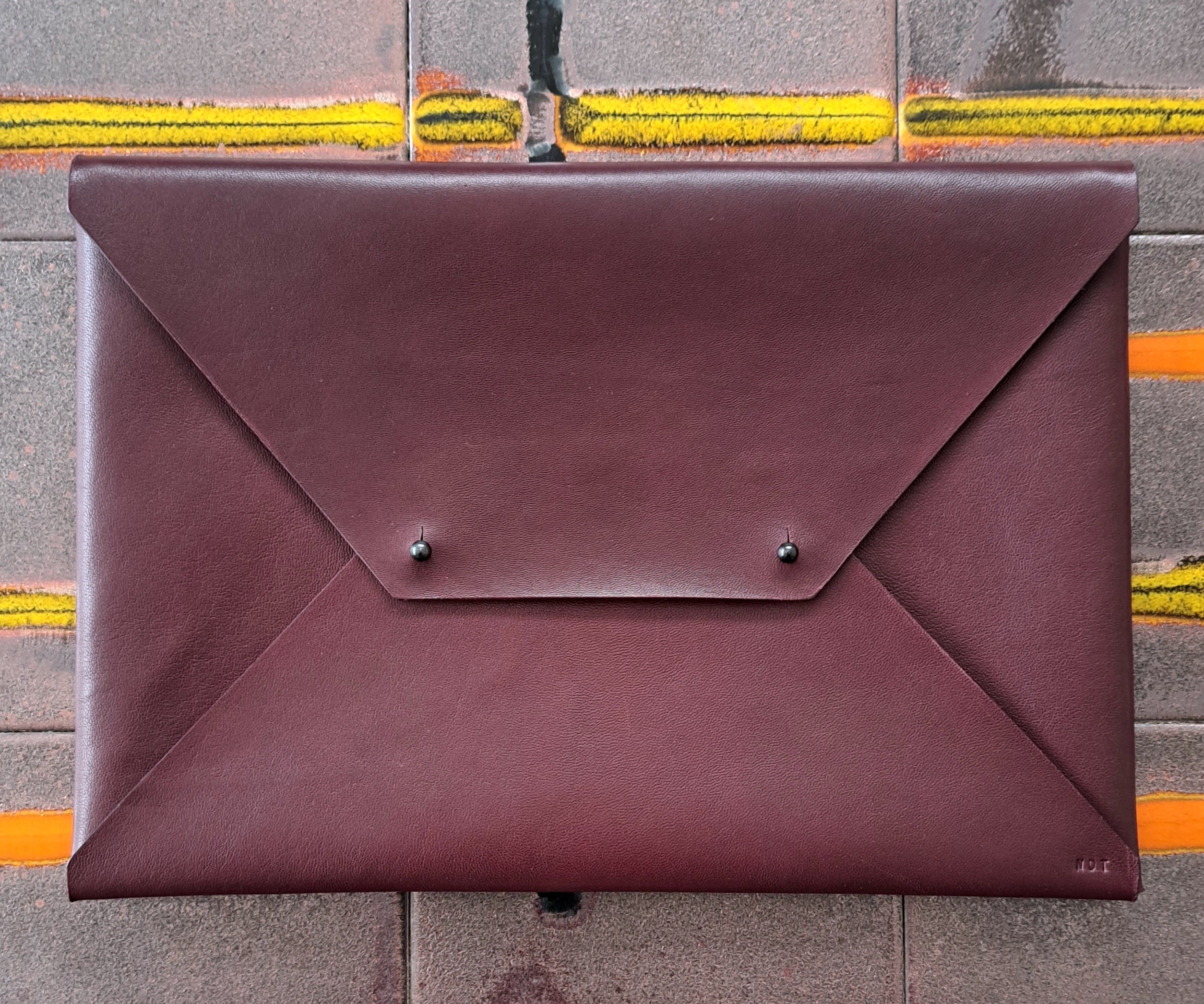 Housse Macbook cuir - Monsieur J 