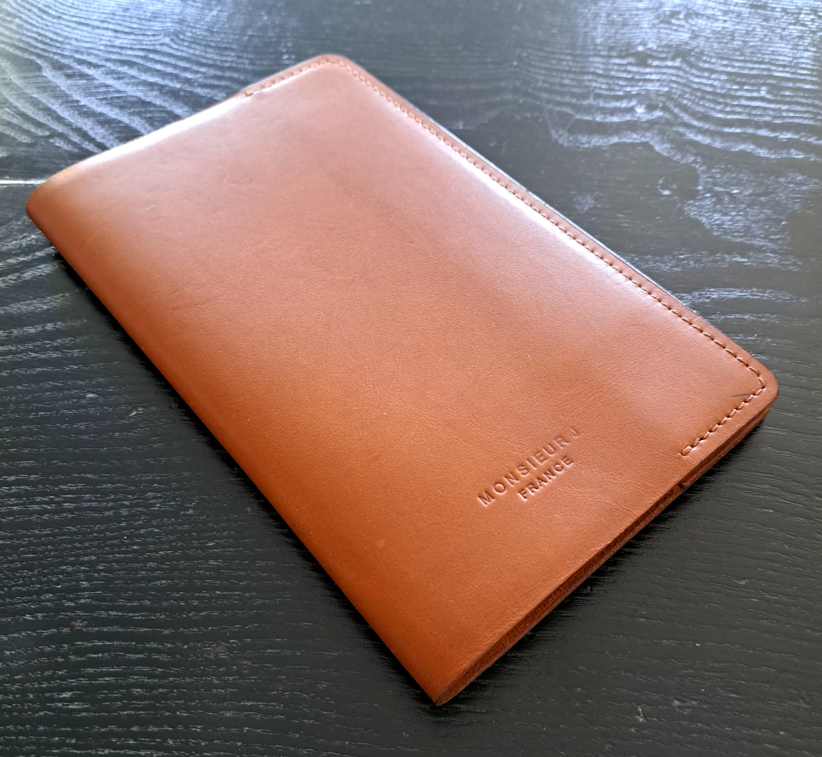 Protège carnet - Monsieur J 