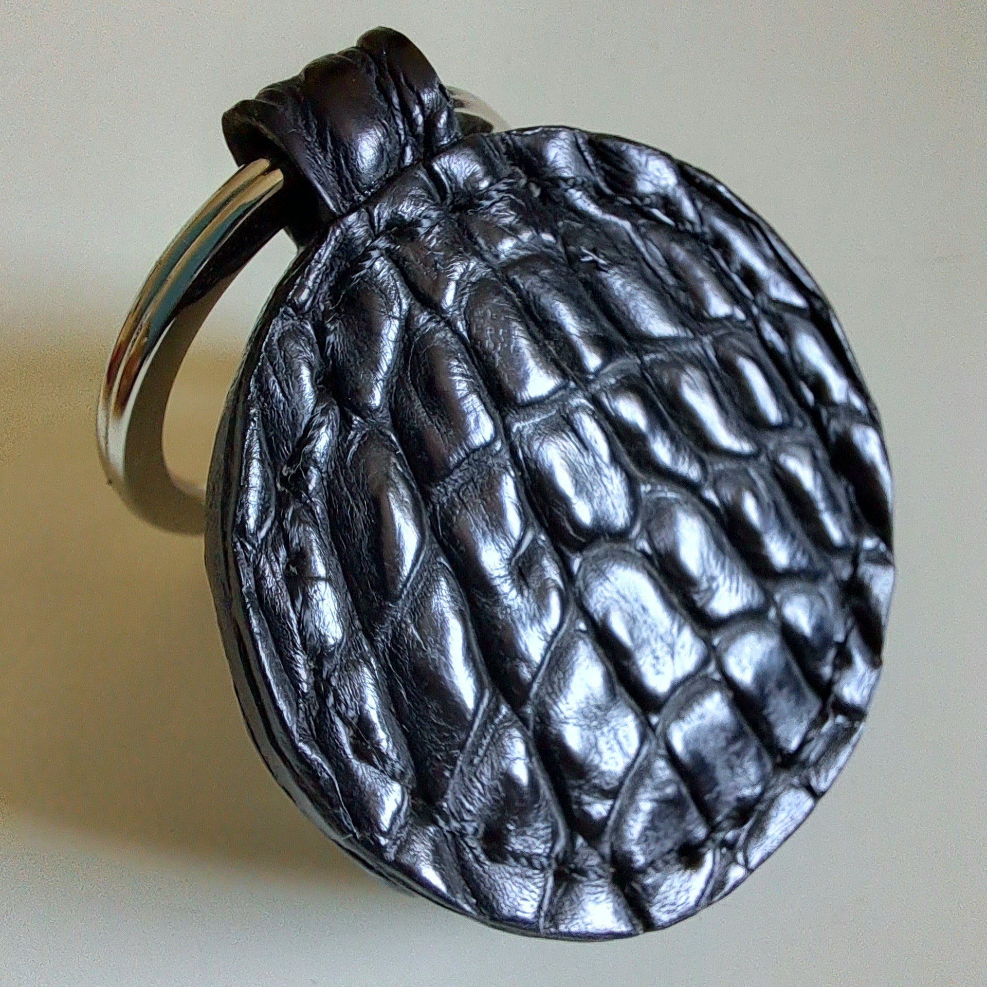 Porte-clés en crocodile - Monsieur J 