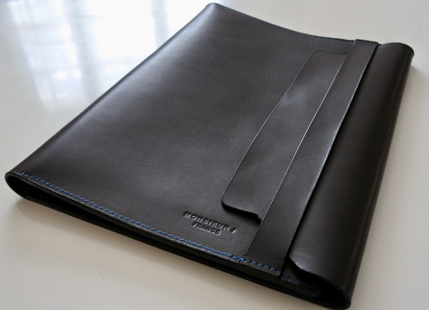 Conférencier - Monsieur J 