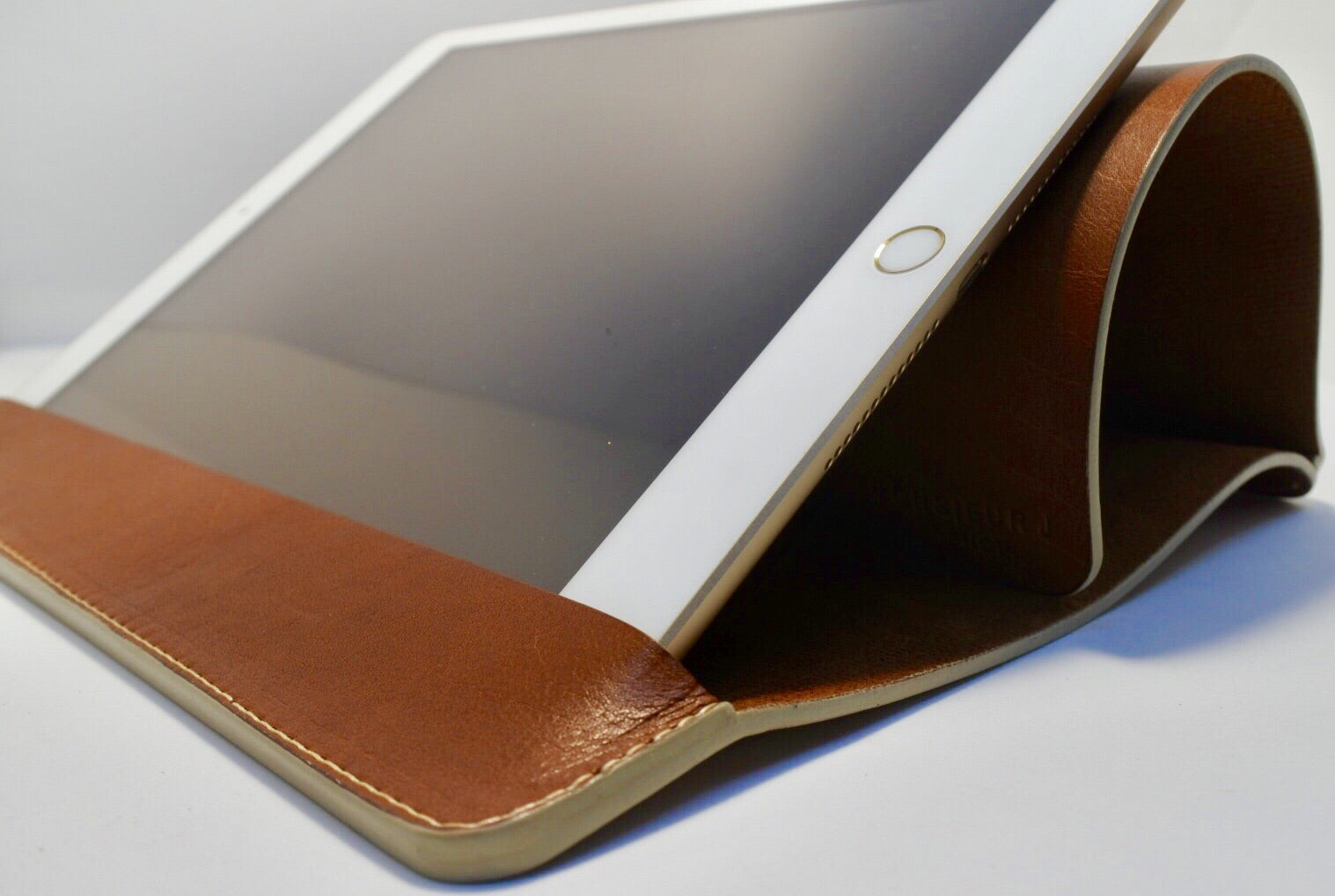 Étui  Tablette / IPad - Monsieur J 